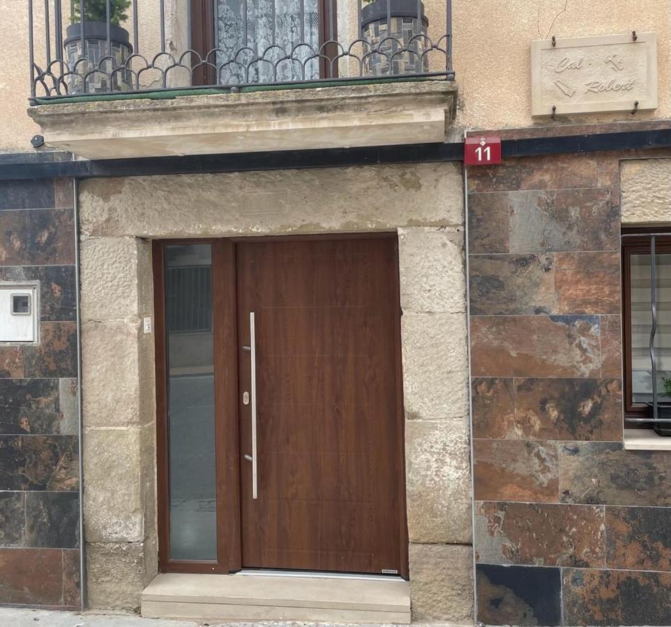 Cal Robert Apartment Penellas Exterior photo